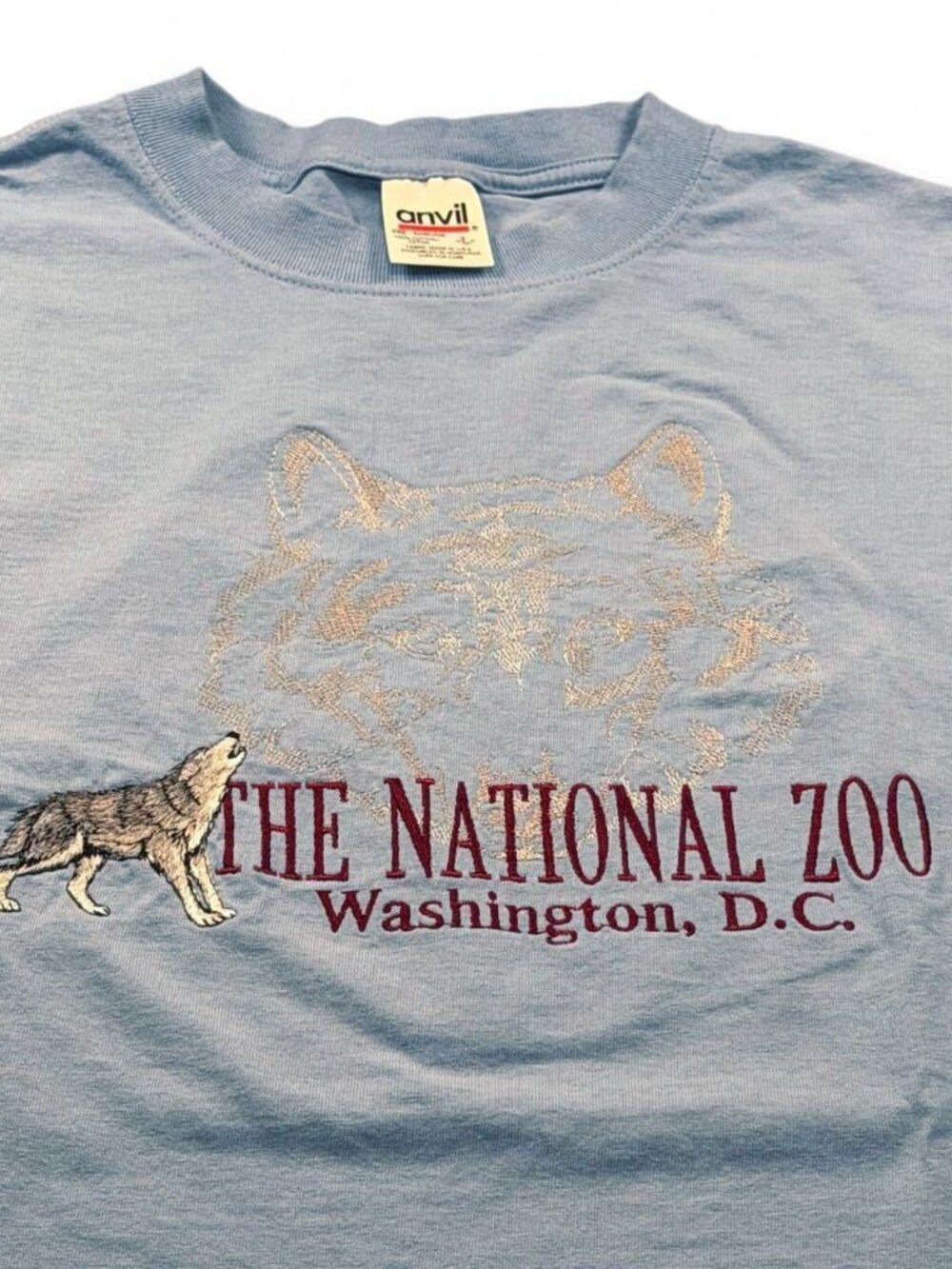 Vintage 90s National Zoo Washington DC Embroidered Wolf Tee Large